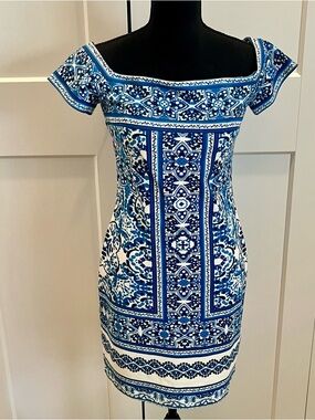 Gianni Bini Blue and White Tile Print Dress